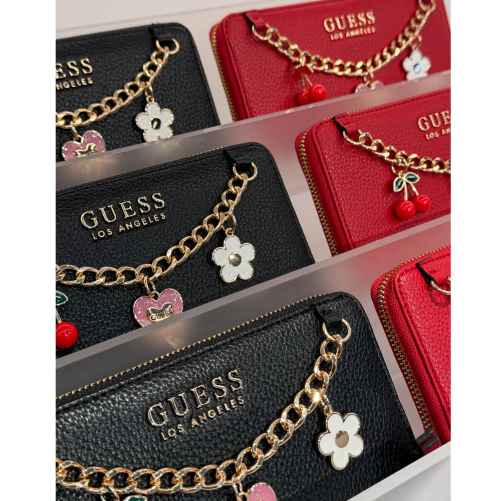 Billetera Guess Lynne Charm Medium