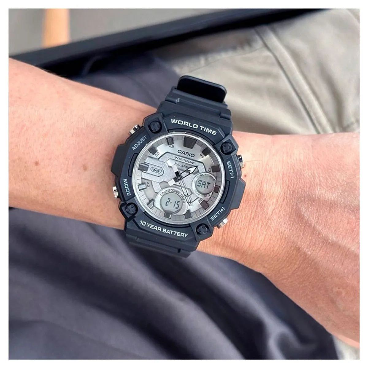 Casio Analógo-Digital AEQ-120W-7A