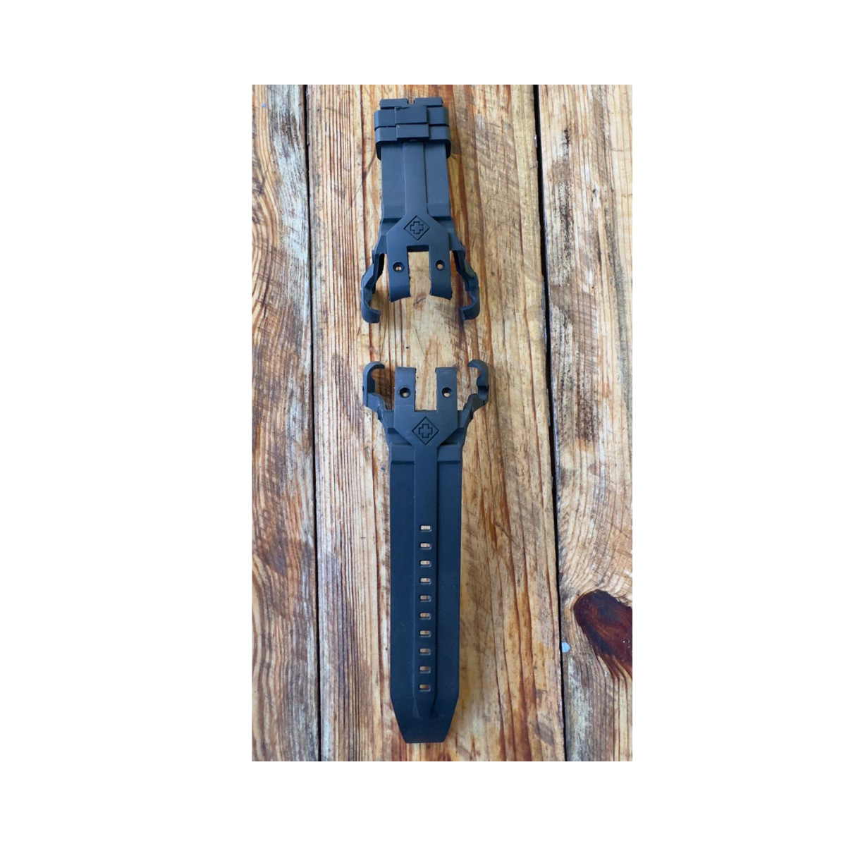 Manilla Invicta Bolt