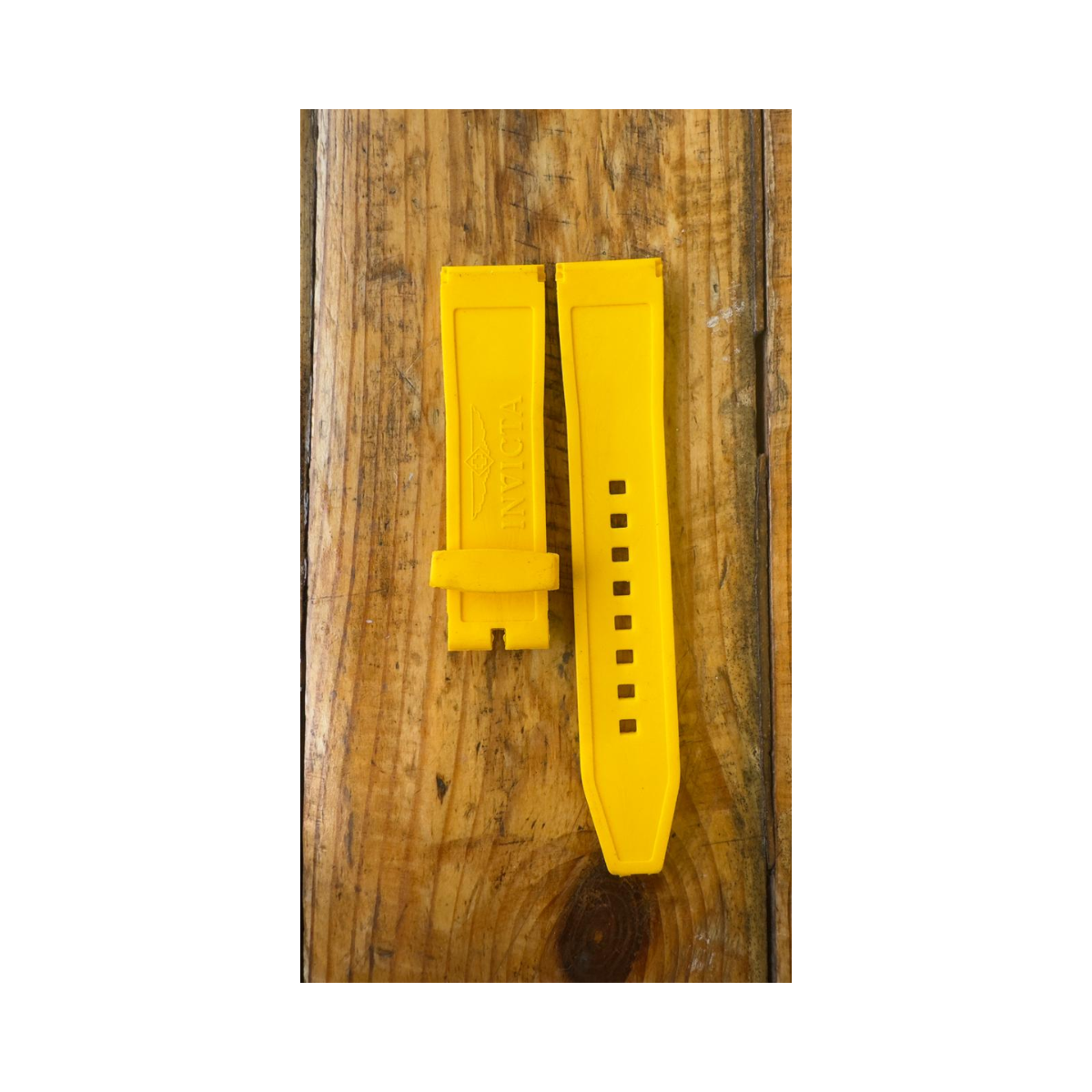 Manilla Invicta Specialty Amarillo 22mm