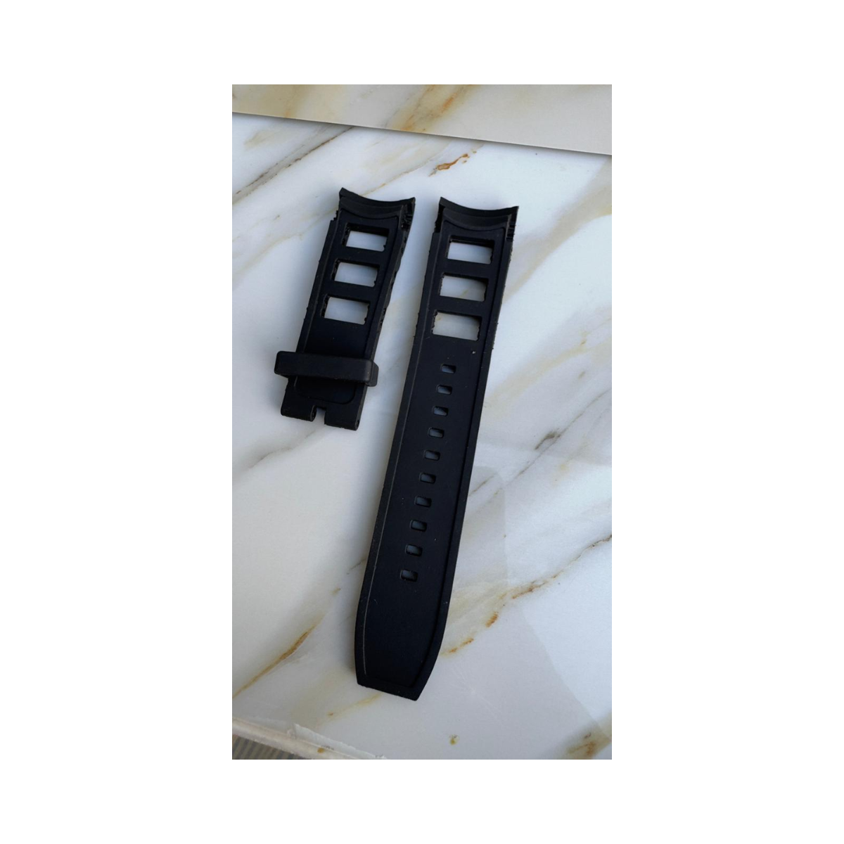 Manilla Invicta Specialty/I-Force/Signature Negra 26mm