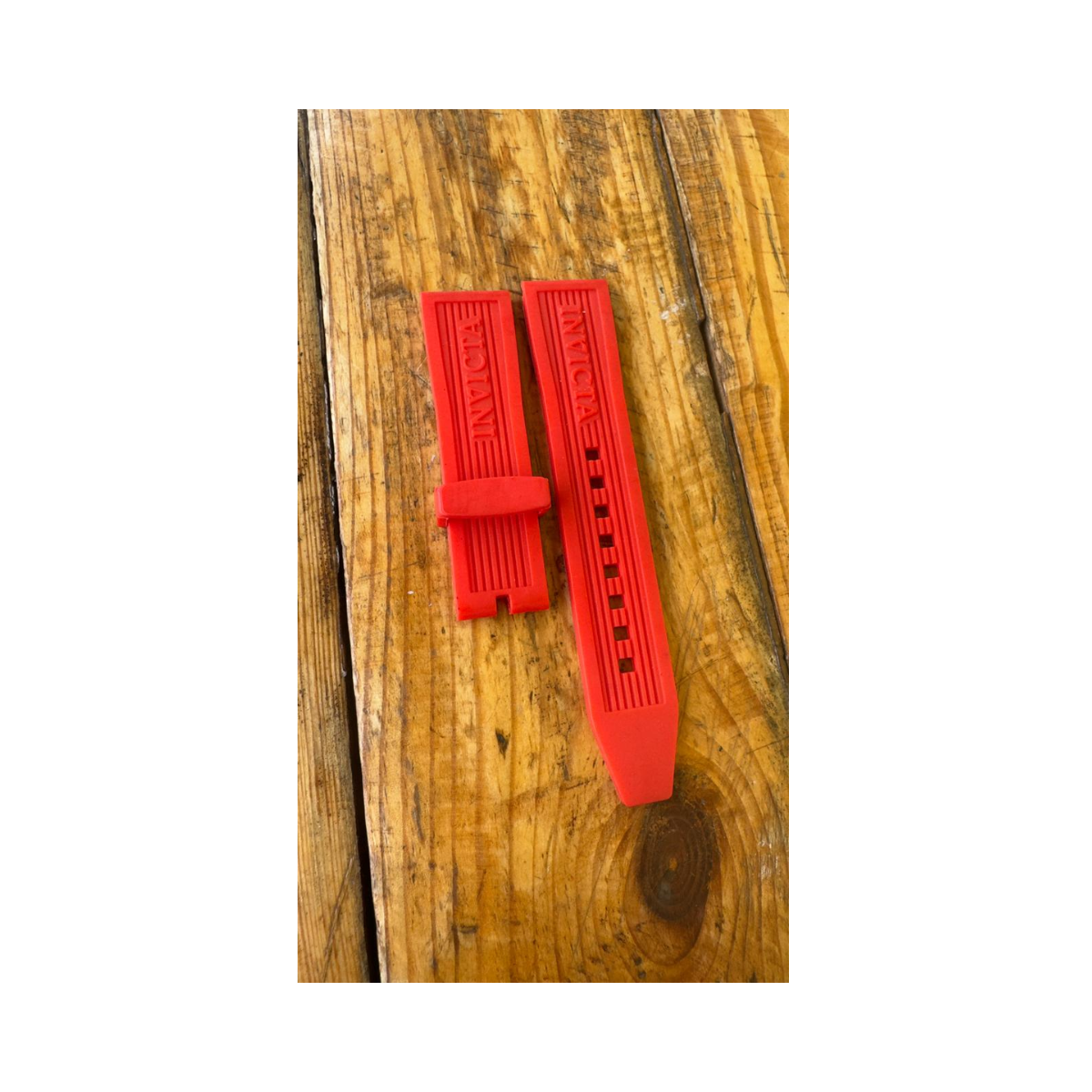 Manilla Invicta Specialty Rojo 22mm
