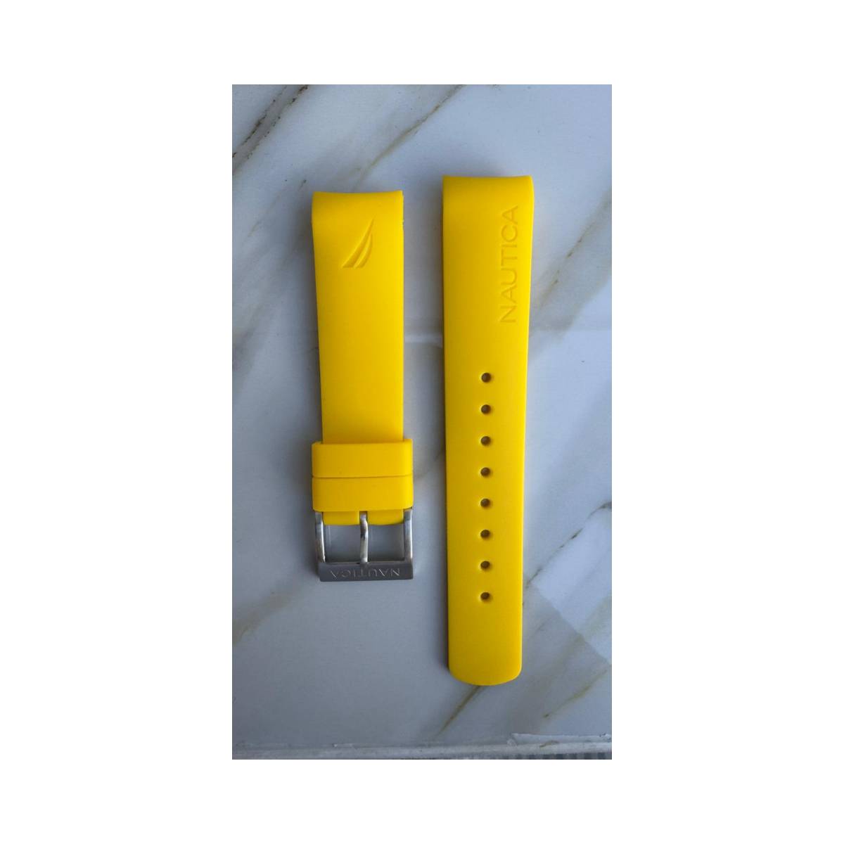 Manilla Nautica Veleros Amarillo 22m