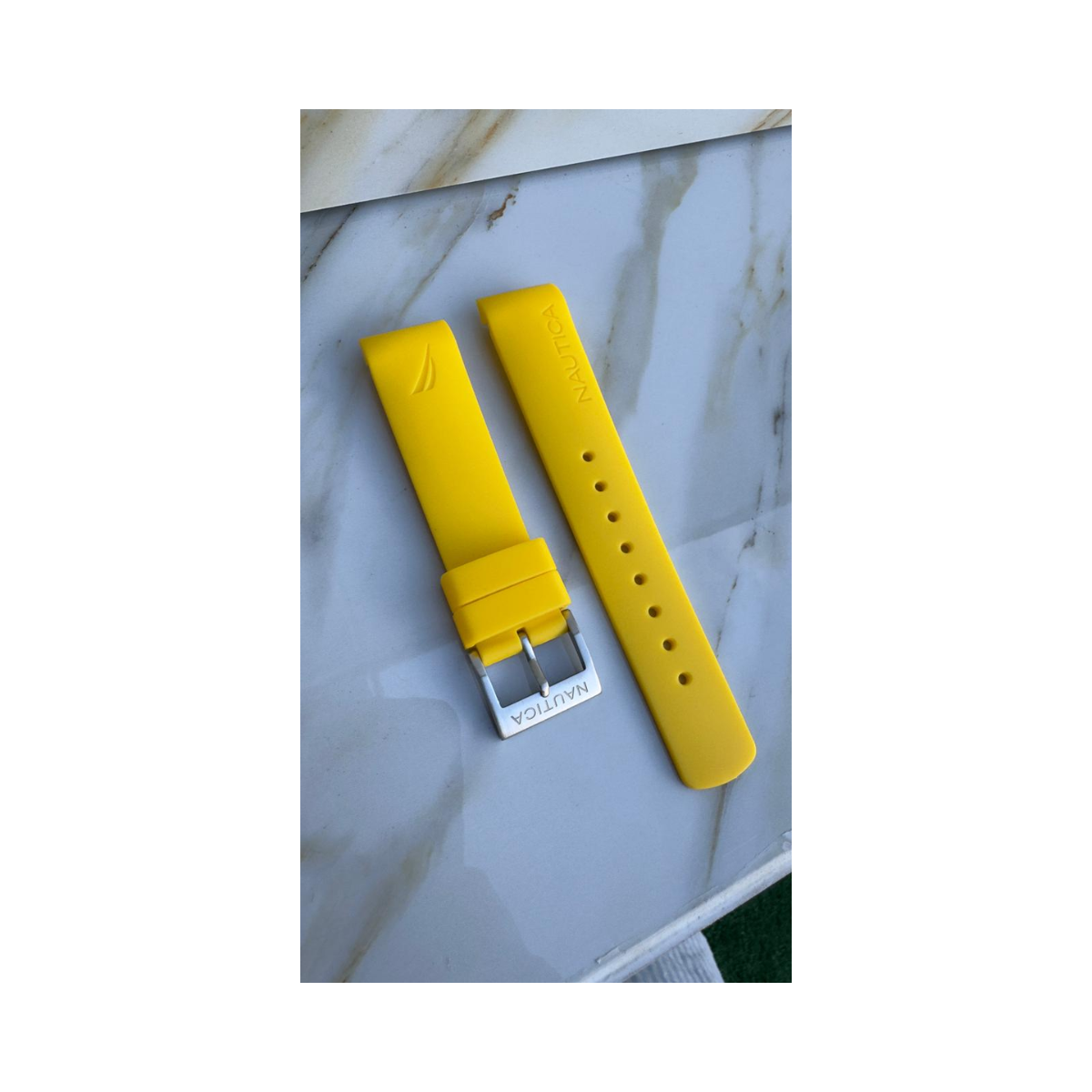 Manilla Nautica Veleros Amarillo 22m